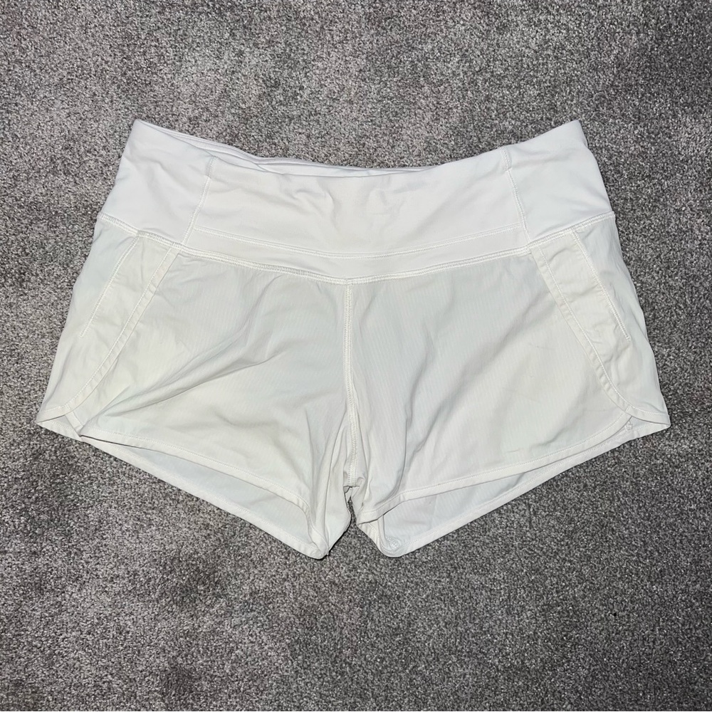 Lululemon shorts 2.5”